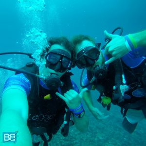 backpacker koh tao thailand diving scuba freedive