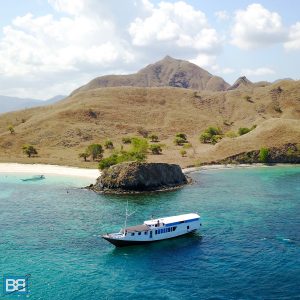 planning a trip to komodo national park how to guide indonesia labuan bajo dragons-5