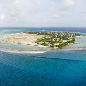 jailbreak surf inn himmafushi review guide surfing maldives jailbreaks sultans honkeys local island-7